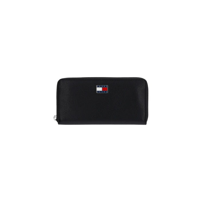 Tommy Hilfiger  Women Wallet