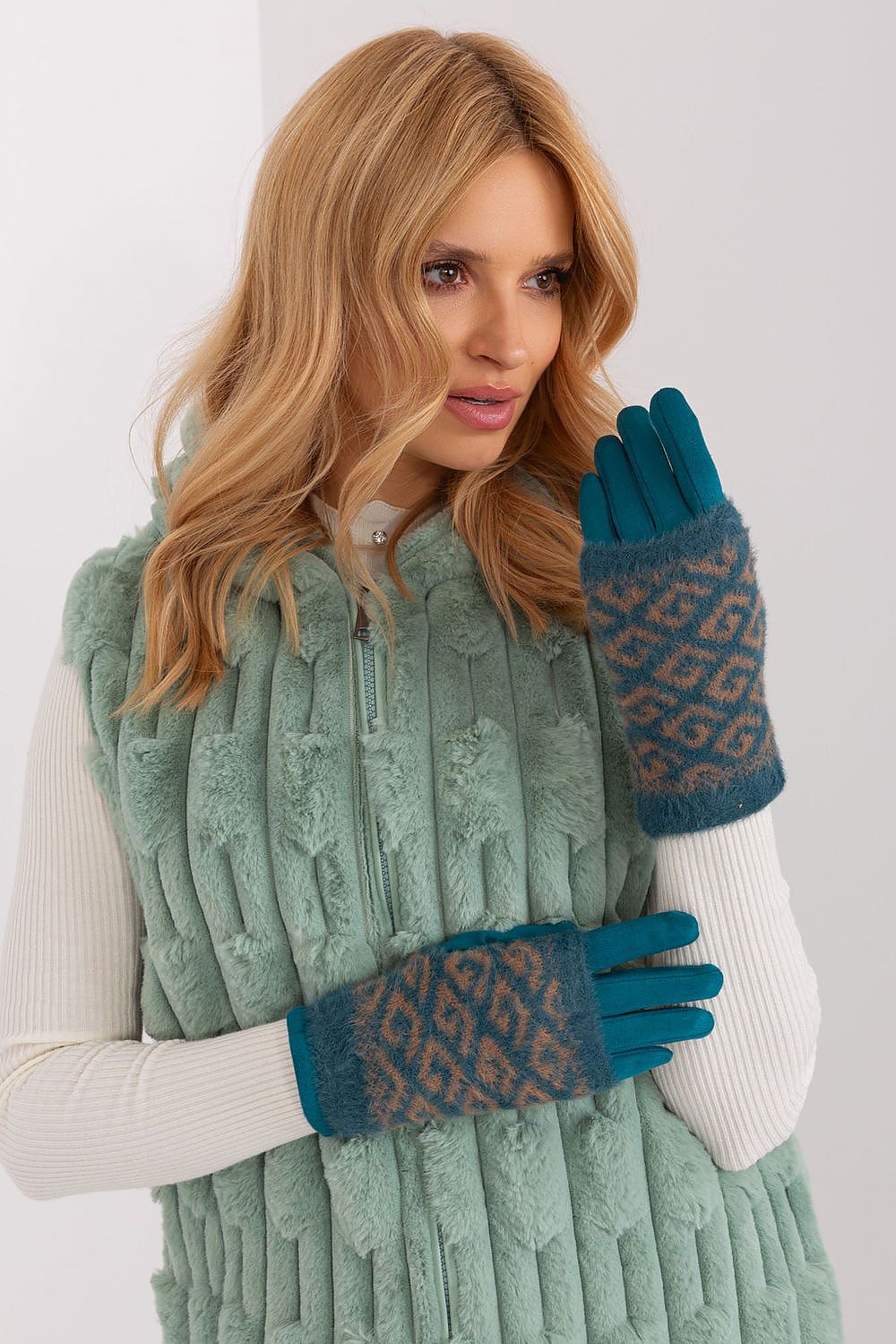 Gloves AT