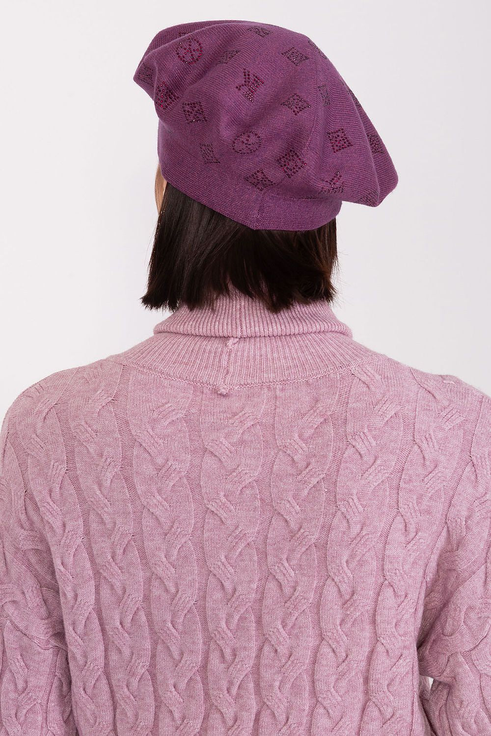 Beret AT