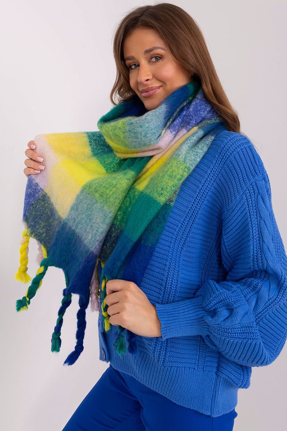 Shawl AT