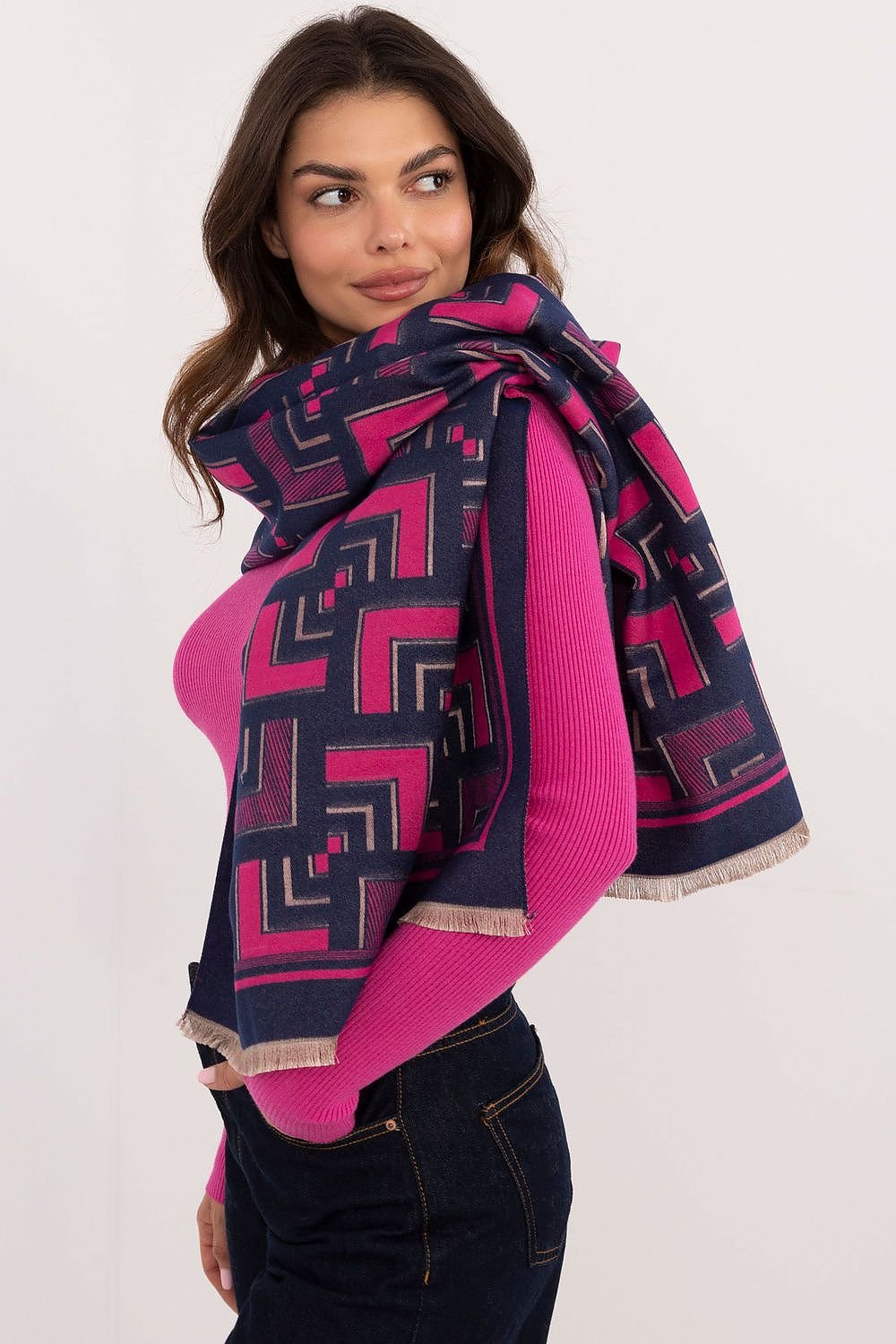 Shawl AT