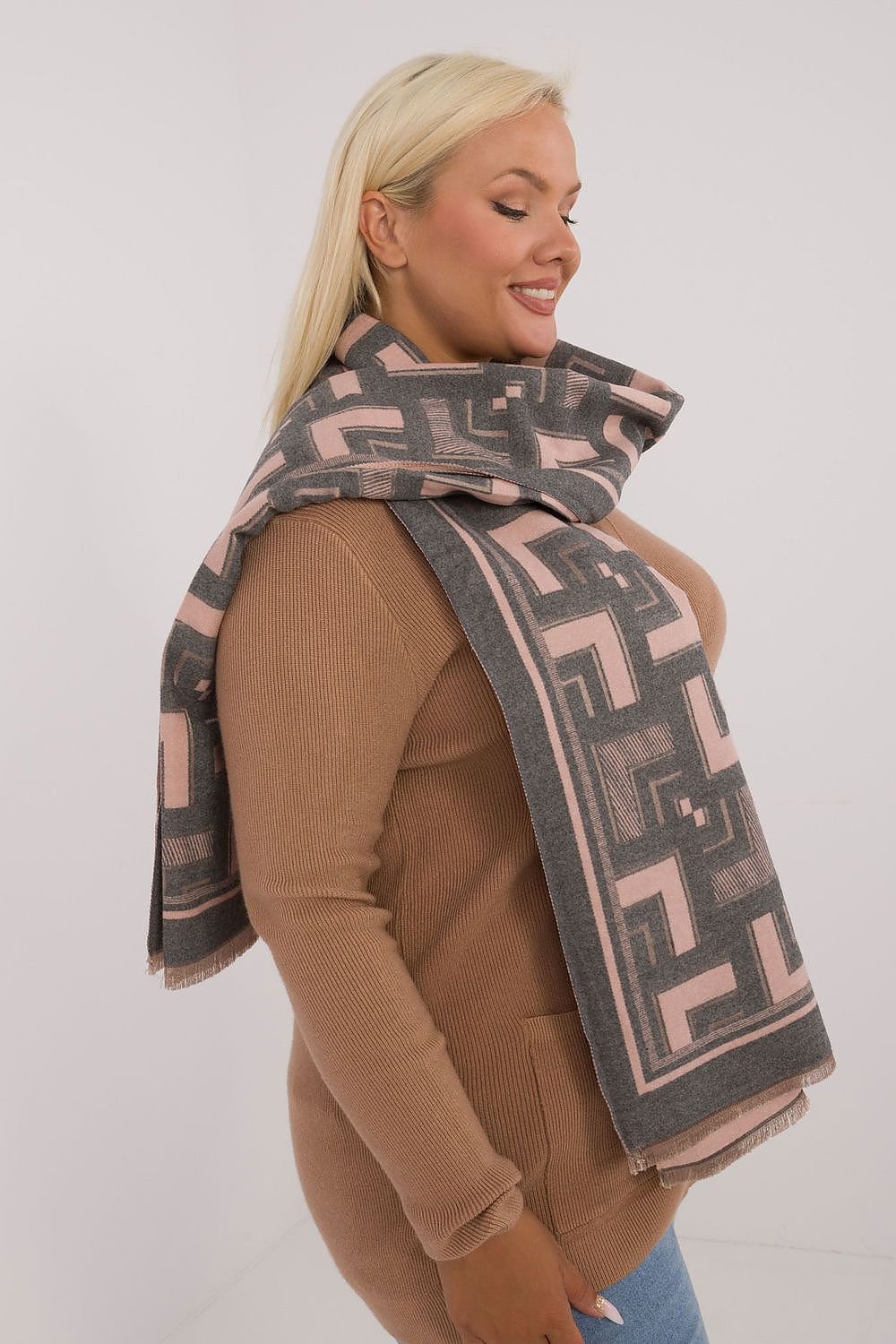 Shawl AT