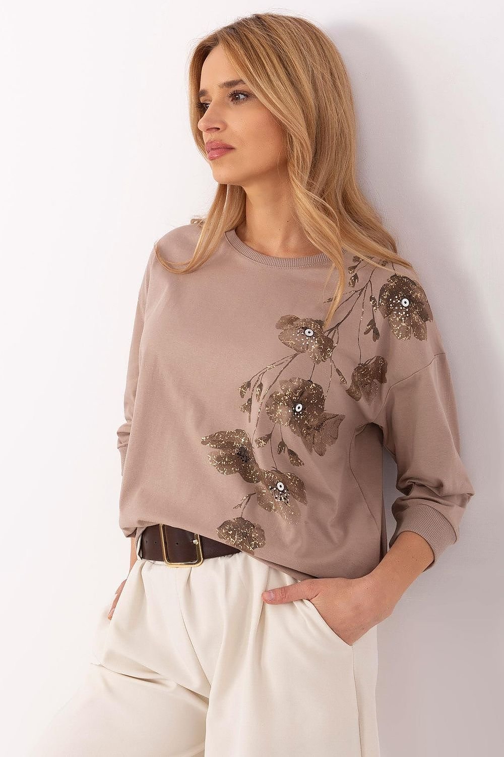  Blouse model 208221 Relevance 