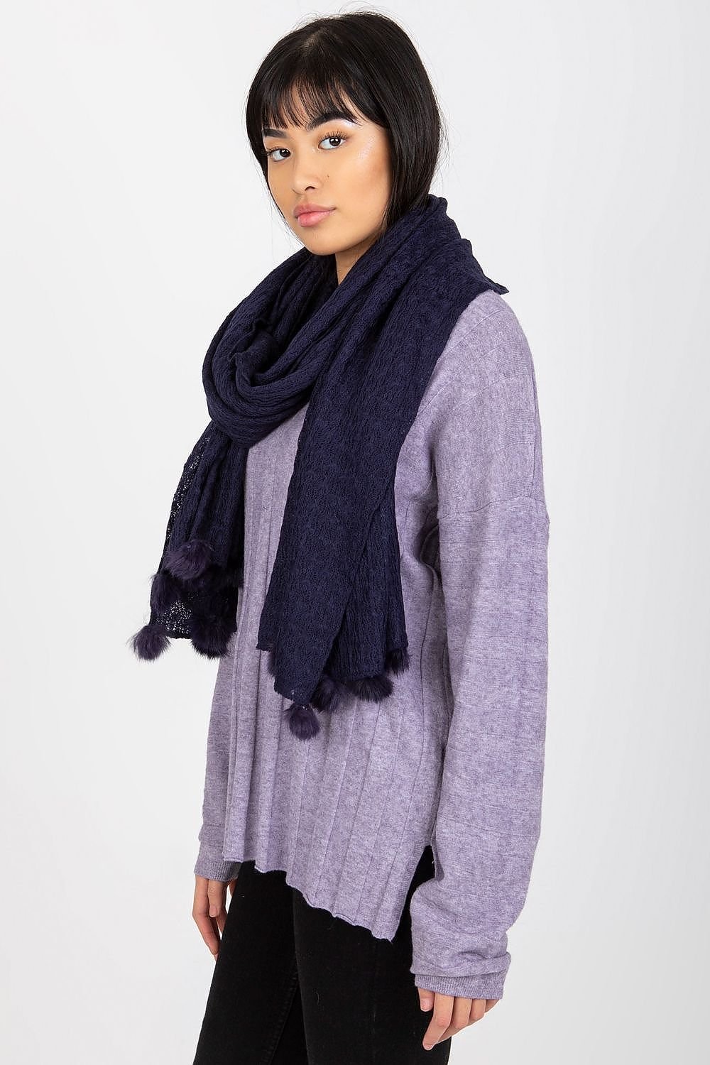 Shawl model 185910 AT