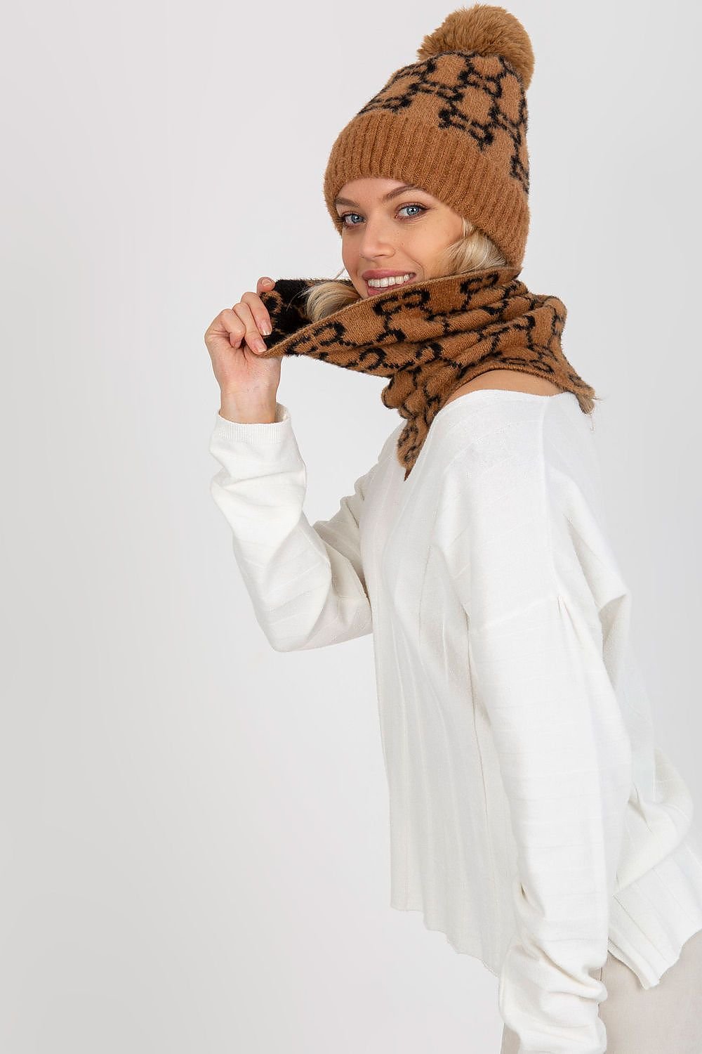 Infinity Scarf model 185920 AT