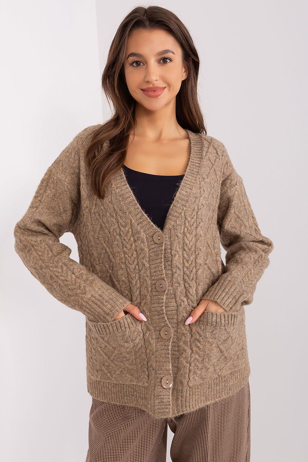 Cardigan AT